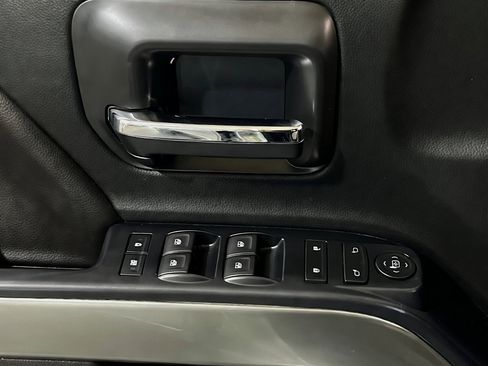 Used 2018 Chevrolet Silverado 1500 LT w/ All Star Edition RWD image 13