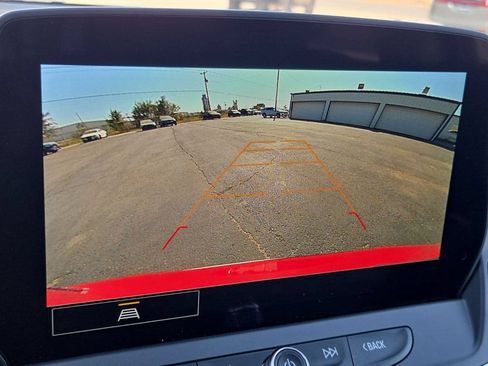 Used 2025 Chevrolet Blazer LT FWD image 18