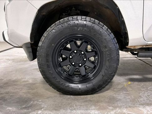 Used 2023 Toyota Tacoma SR image 11