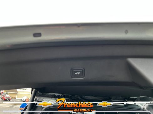 Used 2024 Chevrolet Tahoe LT w/ Luxury Package AWD/4WD image 7