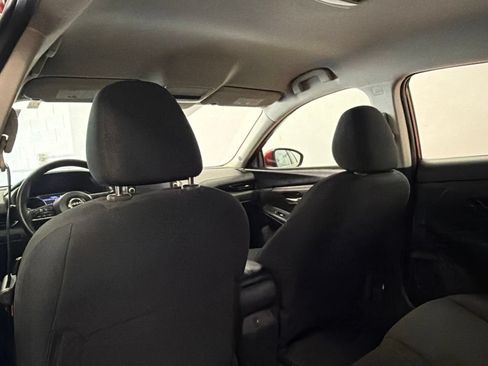 Used 2024 Nissan Sentra SV FWD image 15