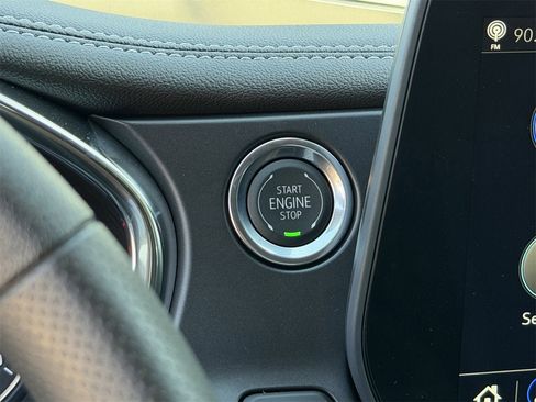 New 2025 Chevrolet Blazer LT w/ Convenience Package image 22