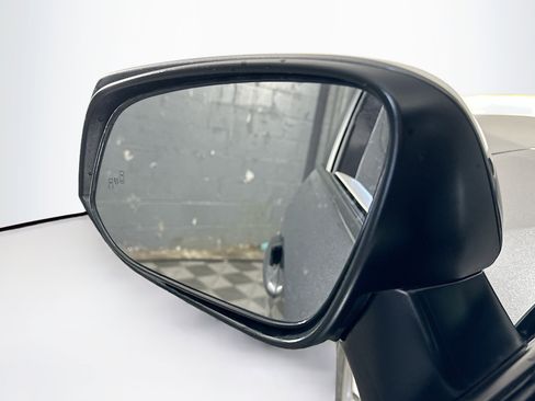 Used 2025 Toyota RAV4 XLE w/ Convenience Package FWD image 16