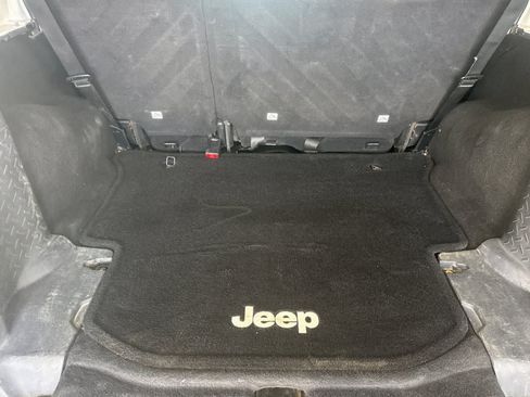 Used 2015 Jeep Wrangler Unlimited Sport w/ Quick Order Package 24S AWD/4WD image 15