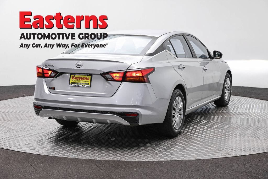 Used 2024 Nissan Altima 2.5 S FWD image 5