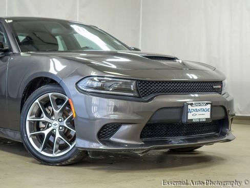 Used 2023 Dodge Charger GT image 3