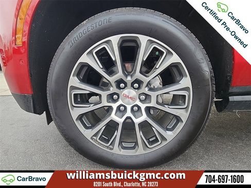 Used 2025 GMC Yukon XL Denali w/ Denali Reserve Package image 34