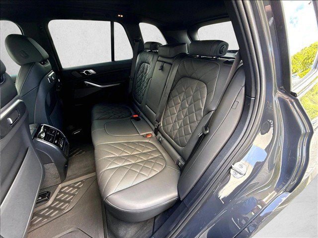 Used 2026 BMW X5 xDrive50e w/ M Sport Package AWD/4WD image 27