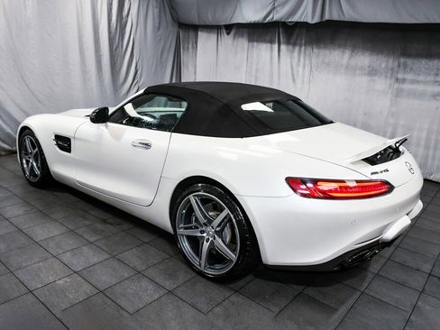 Used 2018 Mercedes-Benz AMG GT Roadster image 5