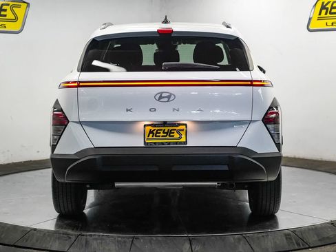 Used 2024 Hyundai Kona SEL AWD/4WD image 5