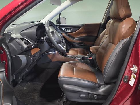 Used 2022 Subaru Forester Touring w/ Popular Package #2 image 10