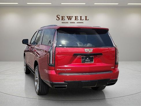 Certified 2025 Cadillac Escalade Sport Platinum AWD/4WD image 3