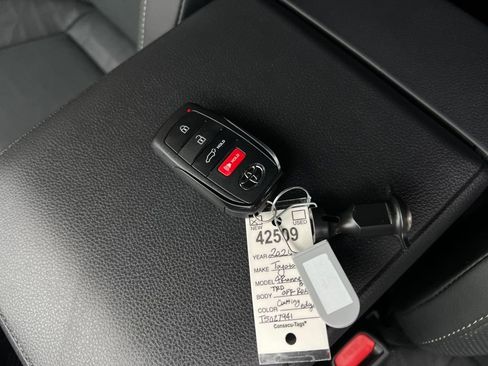 New 2026 Toyota 4Runner TRD Off-Road Premium image 29