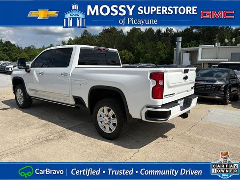 Certified 2024 Chevrolet Silverado 2500 High Country w/ High Country Premium Package AWD/4WD image 4