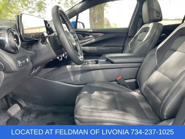 Used 2024 Chevrolet Blazer EV LT AWD/4WD image 19