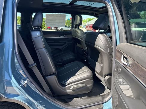 New 2026 Jeep Grand Cherokee L Limited AWD/4WD image 25