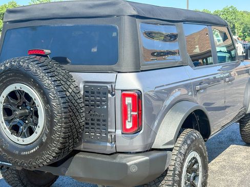 Used 2023 Ford Bronco Big Bend w/ Sasquatch Package AWD/4WD image 17