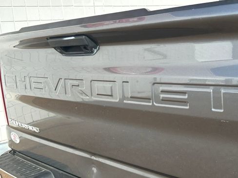 Used 2020 Chevrolet Silverado 1500 LT image 27