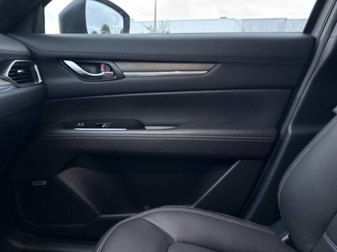 Certified 2025 MAZDA CX-5 Signature image 31