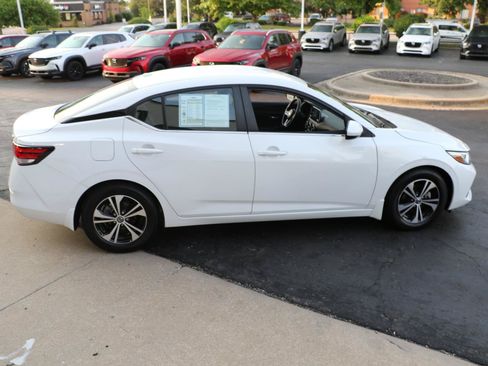 Used 2023 Nissan Sentra SV w/ All-Weather Package FWD image 5