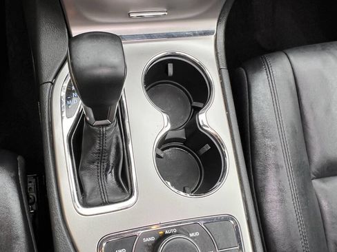 Used 2018 Jeep Grand Cherokee Limited image 21