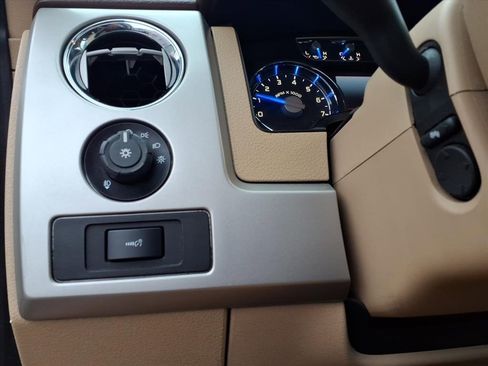 Used 2013 Ford F150 King Ranch image 13