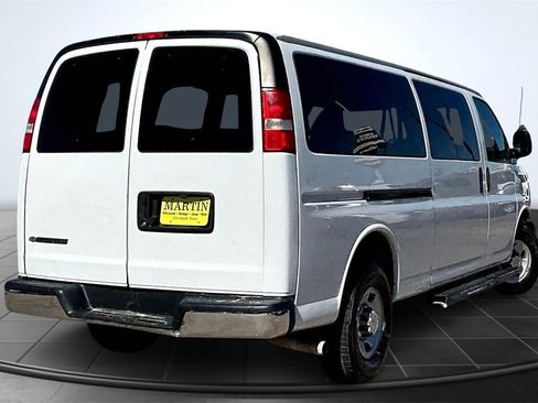 Used 2019 Chevrolet Express 3500 LT w/ LT Preferred Equipment Group image 13