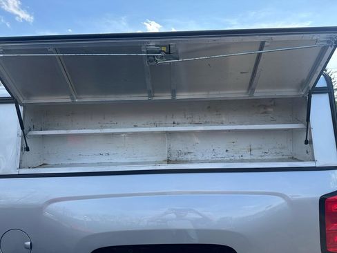 Used 2018 Chevrolet Silverado 1500 LT w/ All Star Edition image 6