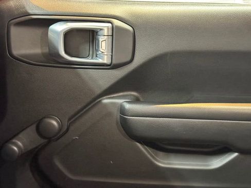 Used 2021 Jeep Wrangler Unlimited Sport image 41