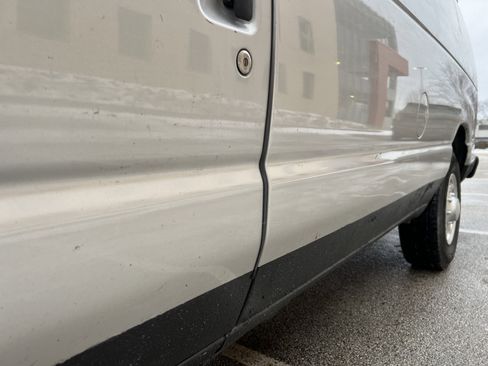 Used 2011 Ford E-250 and Econoline 250 Extended w/ Commercial Cargo Van Pkg image 31