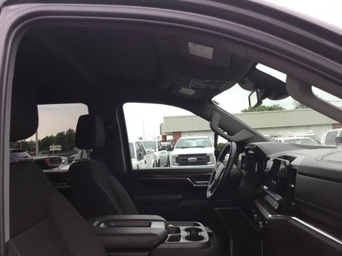 Used 2025 Chevrolet Silverado 2500 LT w/ Trail Boss Package AWD/4WD image 47