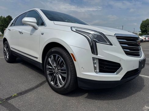 Used 2018 Cadillac XT5 Premium Luxury w/ Driver Assist Package AWD/4WD image 1