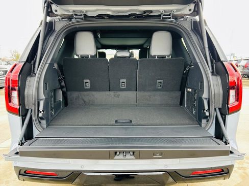 New 2025 Ford Expedition Platinum w/ Stealth Performance Package image 39