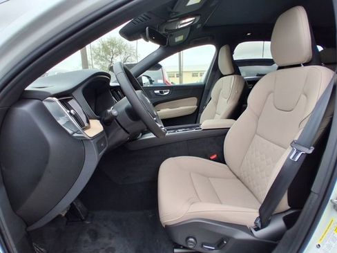 New 2026 Volvo XC60 B5 Core AWD/4WD image 14