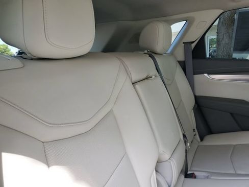 Certified 2024 Cadillac XT5 Premium Luxury w/ Technology Package FWD image 24