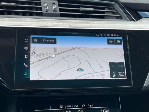 Used 2021 Audi e-tron Premium w/ Convenience Plus Package AWD/4WD image 24