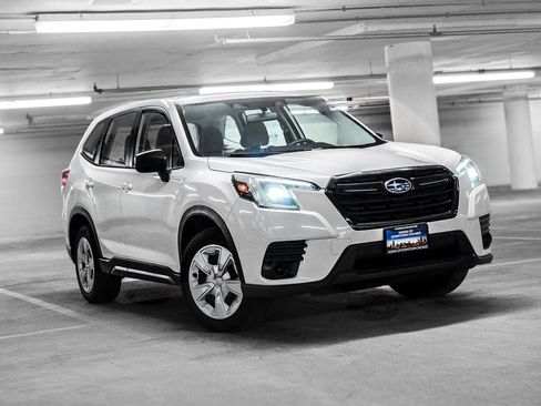 Used 2023 Subaru Forester AWD/4WD image 4