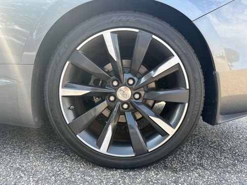 Used 2017 INFINITI Q60 w/ Premium Plus Package 2.0T image 18