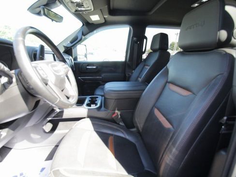 Used 2023 GMC Sierra 3500 AT4 w/ AT4 Premium Plus Package image 18