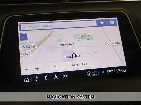 Used 2022 Cadillac XT4 Premium Luxury w/ Enhanced Visibility Package image 3