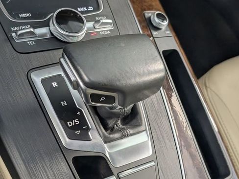 Used 2020 Audi Q5 2.0T Premium Plus w/ Premium Plus Package image 23