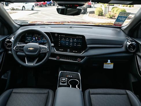 New 2026 Chevrolet Equinox LT w/ Convenience Package II image 13