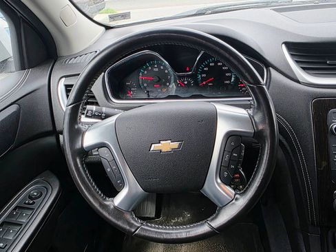 Used 2016 Chevrolet Traverse LT image 23