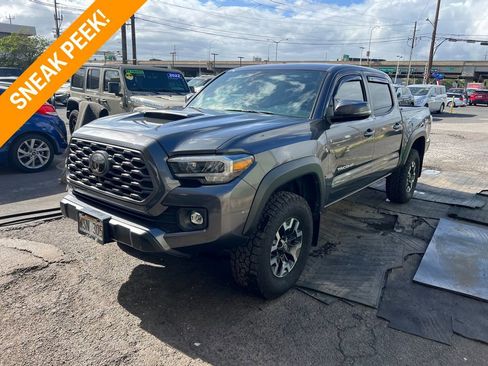 Used 2023 Toyota Tacoma TRD Off-Road AWD/4WD image 1