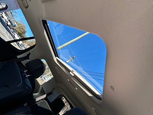 Used 2022 GMC Acadia Denali w/ Denali Ultimate Package image 20