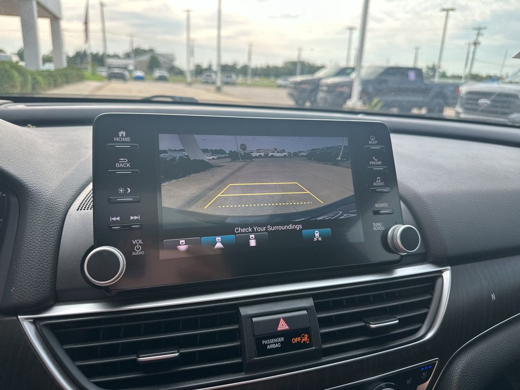 Used 2018 Honda Accord Touring image 22