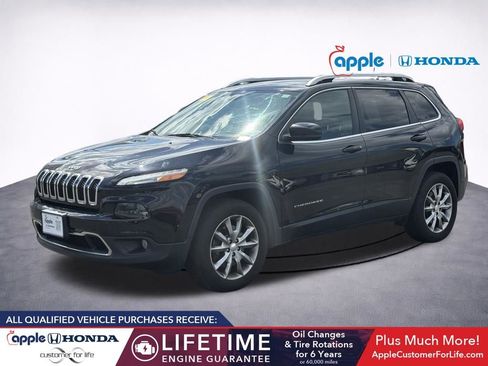 Used 2018 Jeep Cherokee Limited AWD/4WD image 3
