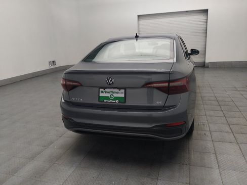Used 2024 Volkswagen Jetta SE FWD image 7