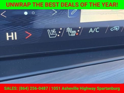 New 2025 Chevrolet Suburban Premier image 30