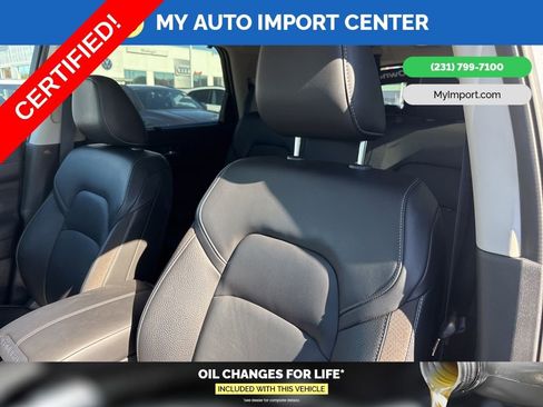 Certified 2024 Nissan Pathfinder SL image 13